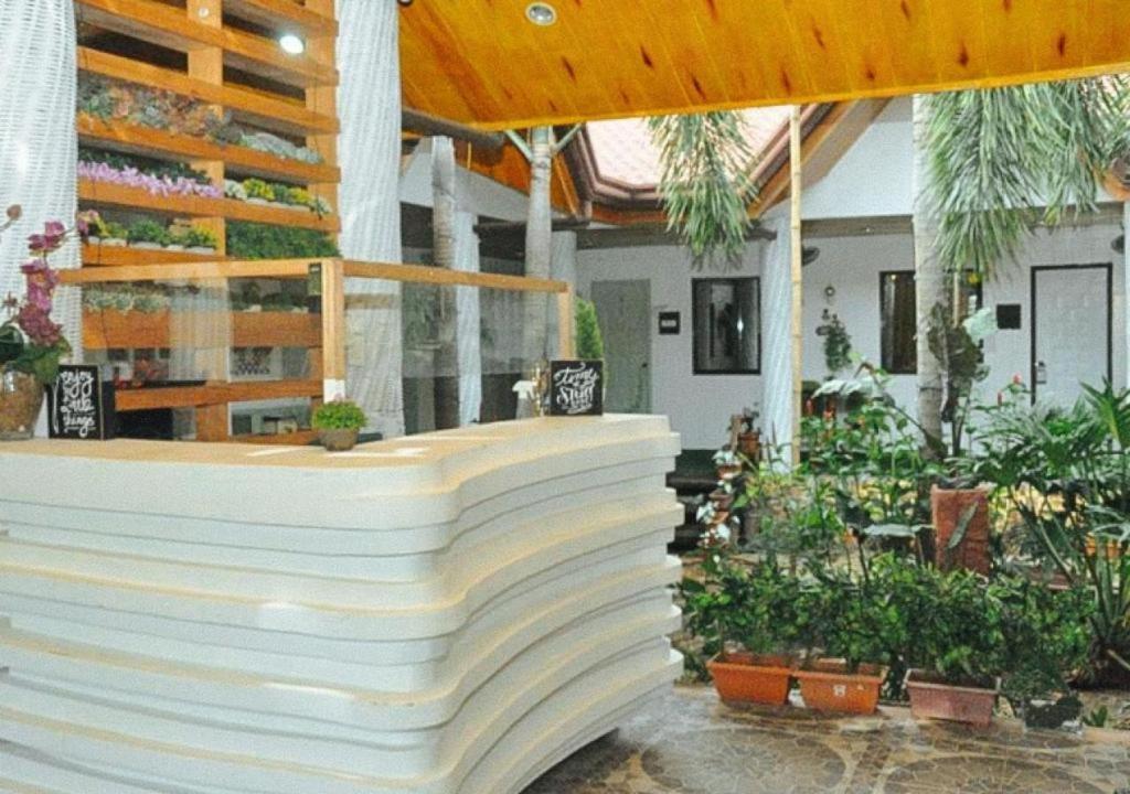 Infinite Green Pension Puerto Princesa Екстериор снимка